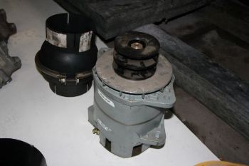 Alternator resmi