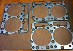 ENGINE GASKET SET, UPPER resmi