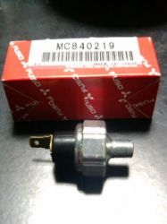 Oil Pressure Switch resmi